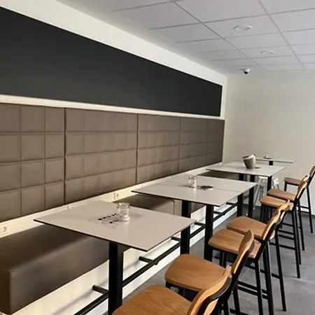 A2 Am Quadrium فندق