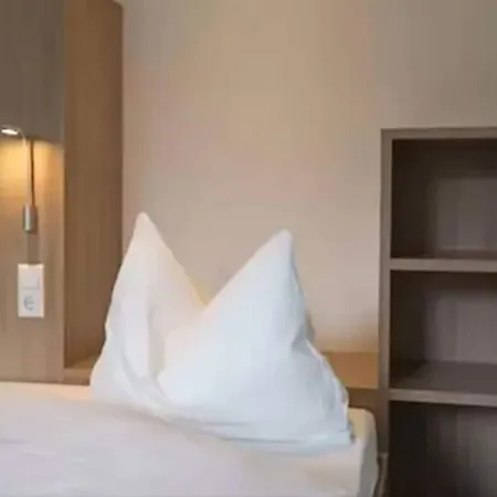 Hotel A2 Am Quadrium 3*