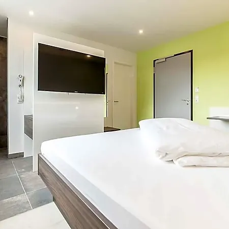 Hotel A2 Am Quadrium 3*