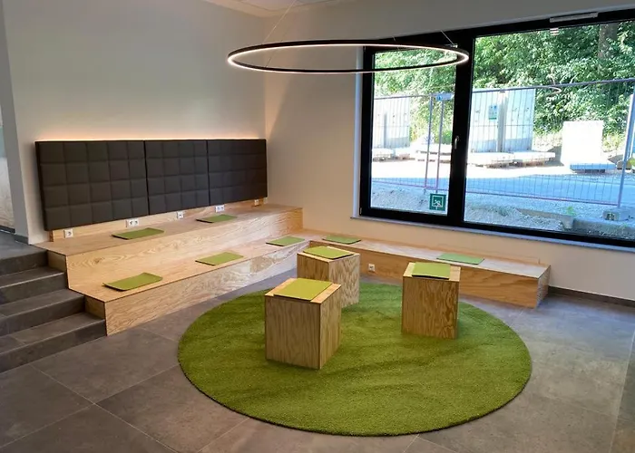 מלון A2 Am Quadrium 3*