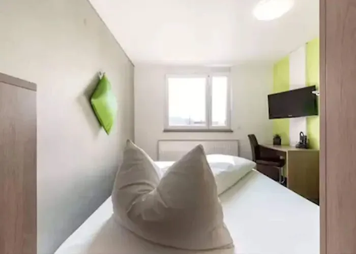 호텔 A2 Am Quadrium 3*